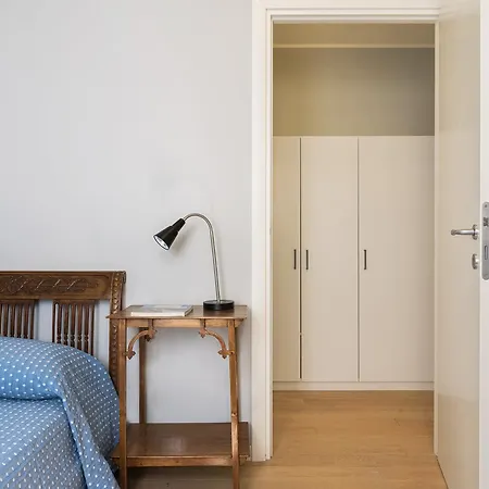 Secret Corner Apartment *